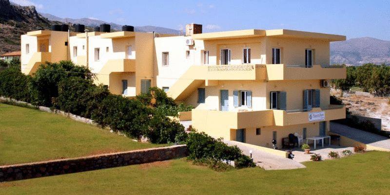 Nautilus Apartments Сисси Экстерьер фото